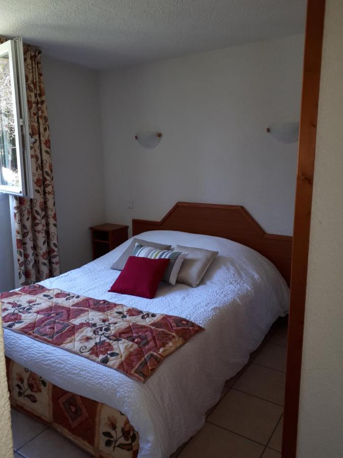 Logis Hotel Le Ceans Orpierre Zewnętrze zdjęcie