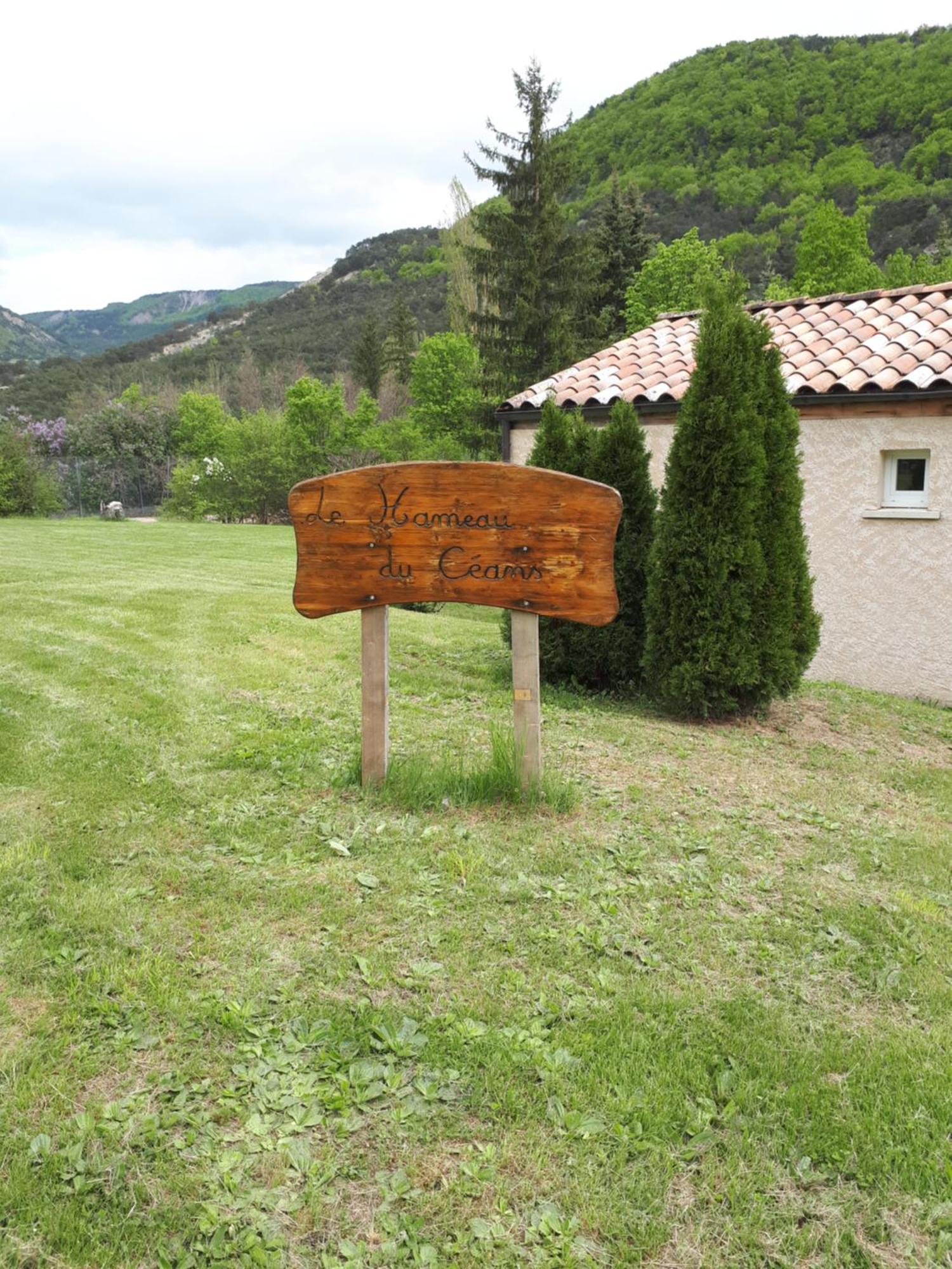 Logis Hotel Le Ceans Orpierre Zewnętrze zdjęcie
